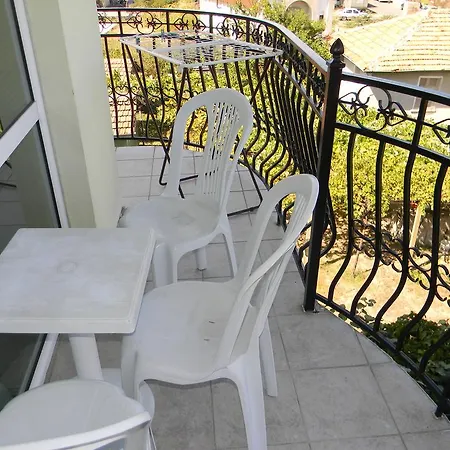 Atm Gracia Hotel 3*